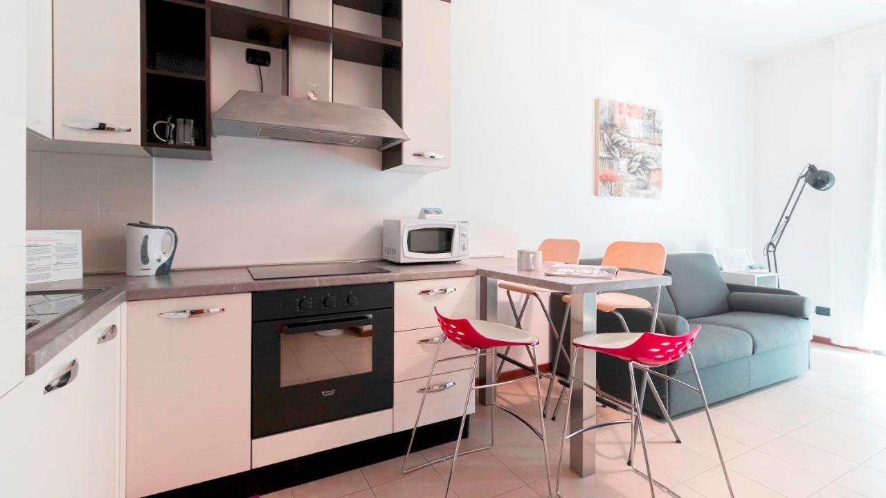 Italianway - Zuretti 32 * Milano